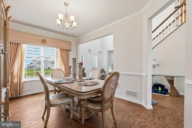 30 CHARLESTON CIR, Dover, DE 19904