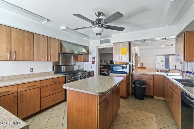 535 S ALMA SCHOOL Road 69, Mesa, AZ 85210