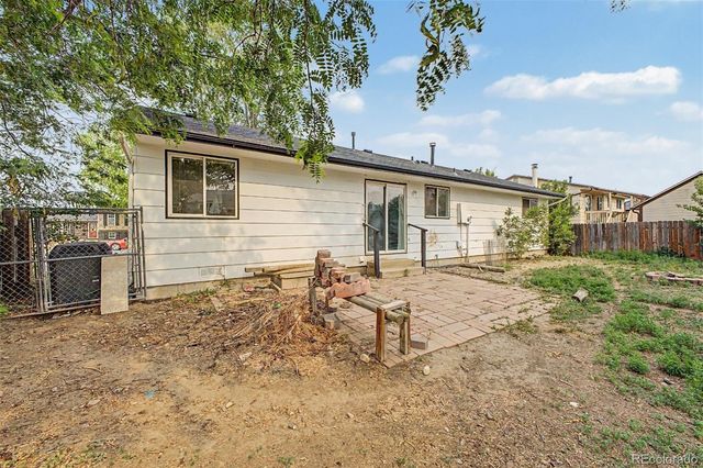 10015 Beach Street, Denver, CO 80260