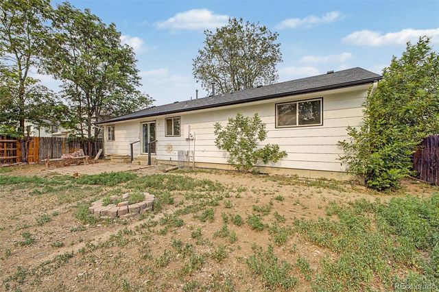10015 Beach Street, Denver, CO 80260