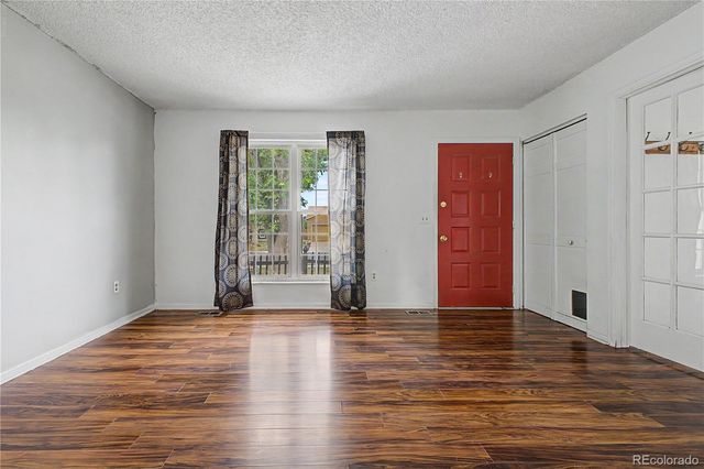 10015 Beach Street, Denver, CO 80260
