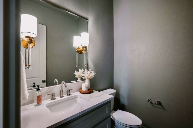 405 Kestrel Court, Aledo, TX 76008