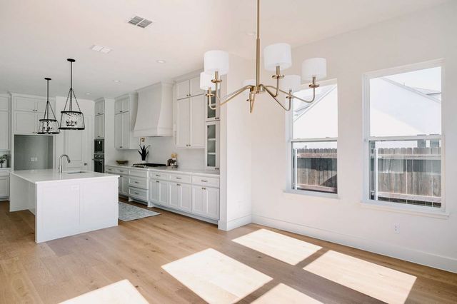 405 Kestrel Court, Aledo, TX 76008