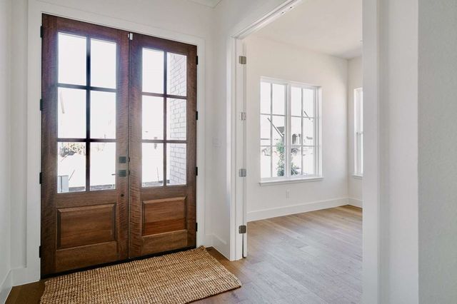 405 Kestrel Court, Aledo, TX 76008