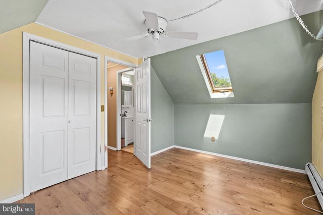 25 CABLE RD, Levittown, PA 19057