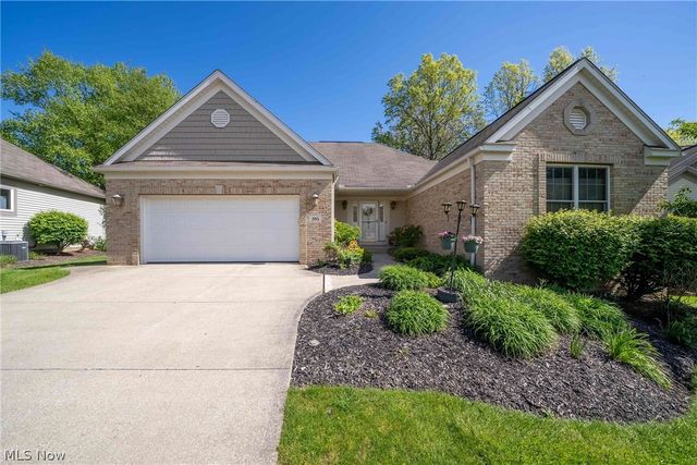 395 White Spruce Drive, Macedonia, OH 44056