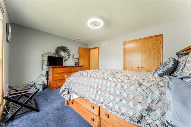 395 White Spruce Drive, Macedonia, OH 44056