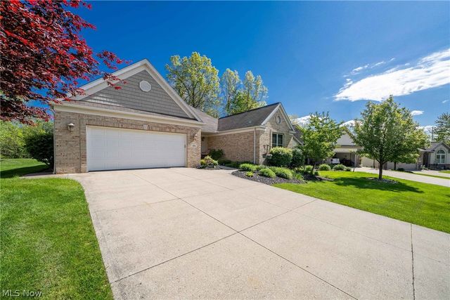 395 White Spruce Drive, Macedonia, OH 44056