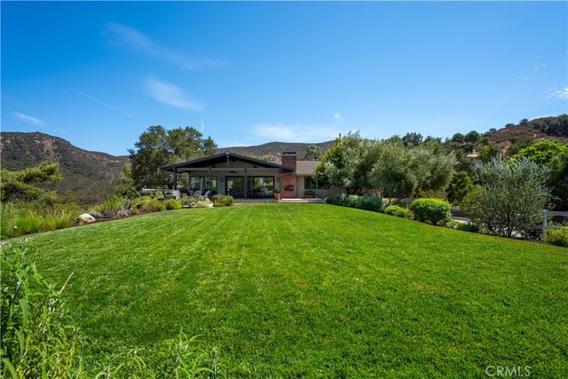 196 Colt Lane, Thousand Oaks, CA 91361