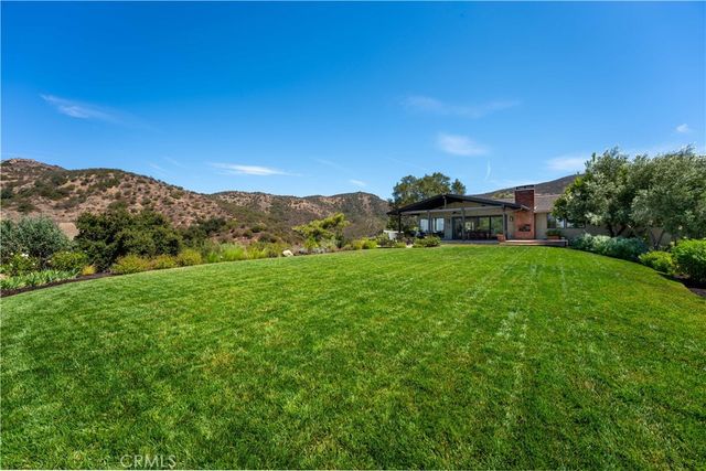 196 Colt Lane, Thousand Oaks, CA 91361