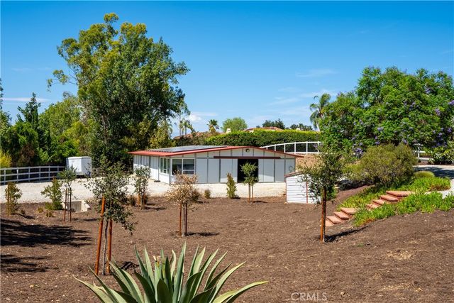 196 Colt Lane, Thousand Oaks, CA 91361