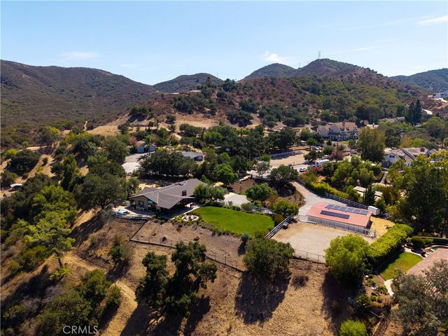 196 Colt Lane, Thousand Oaks, CA 91361