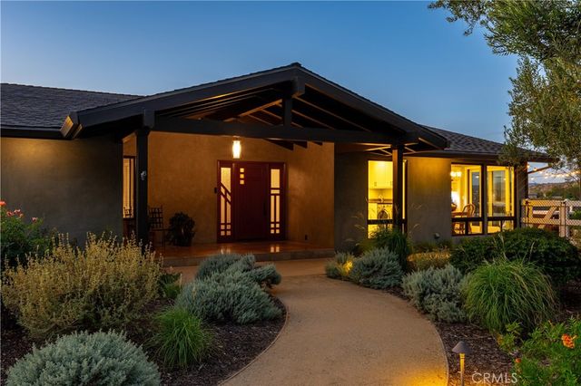 196 Colt Lane, Thousand Oaks, CA 91361