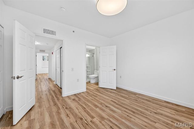 227 W Monroe Avenue 104, St Louis, MO 63122