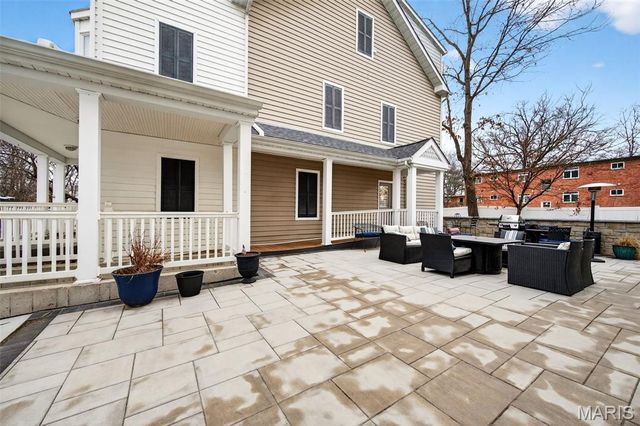 227 W Monroe Avenue 104, St Louis, MO 63122