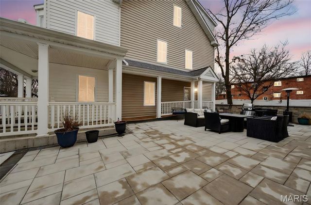 227 W Monroe Avenue 104, St Louis, MO 63122