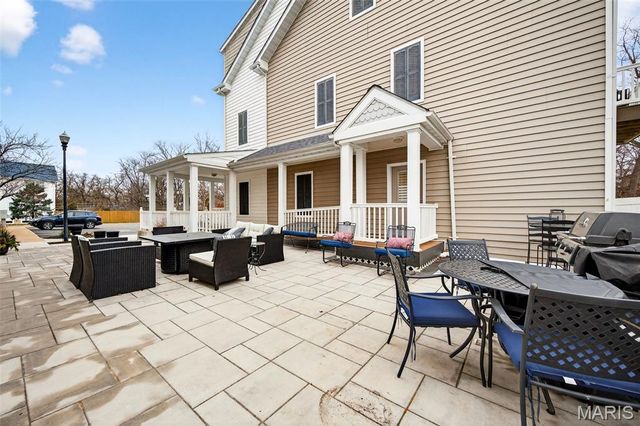 227 W Monroe Avenue 104, St Louis, MO 63122