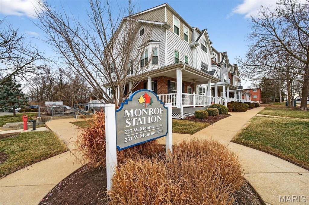 227 W Monroe Avenue 104, St Louis, MO 63122