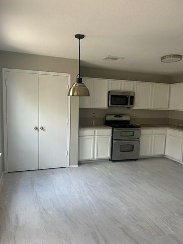 8319 Tartan Court, Rosharon, TX 77583