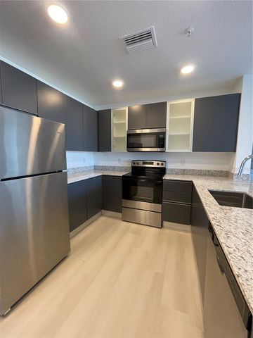 5592 NE PGA BOULEVARD 521, Orlando, FL 32839