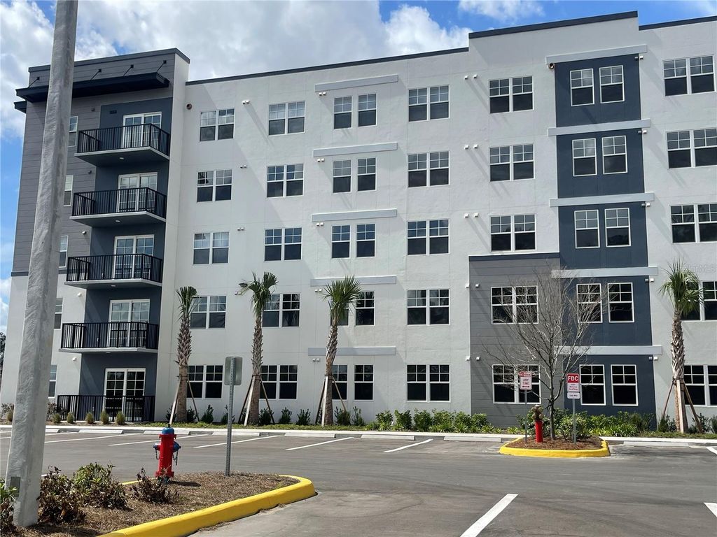 5592 NE PGA BOULEVARD 521, Orlando, FL 32839