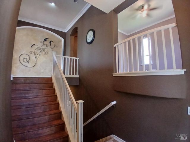 2743 Overlook Dr, Vallejo, CA 94591