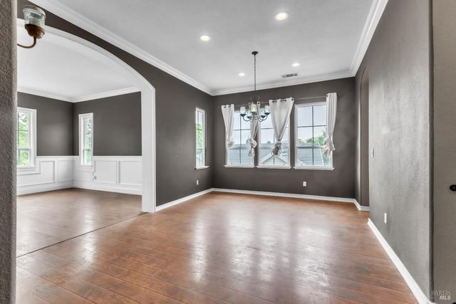 2743 Overlook Dr, Vallejo, CA 94591