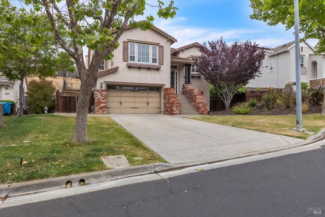 2743 Overlook Dr, Vallejo, CA 94591