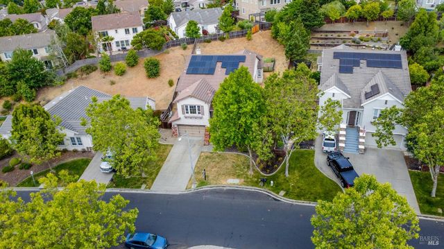 2743 Overlook Dr, Vallejo, CA 94591
