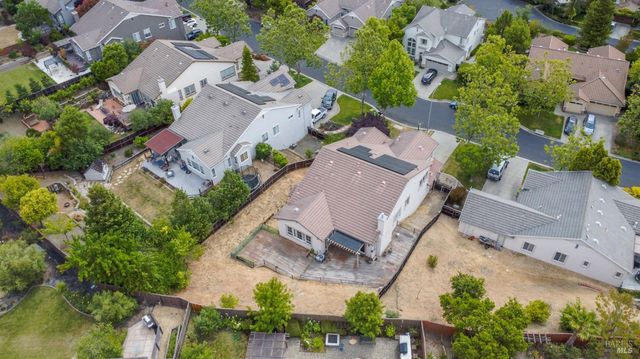 2743 Overlook Dr, Vallejo, CA 94591