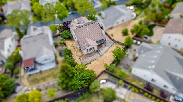 2743 Overlook Dr, Vallejo, CA 94591