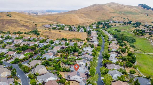 2743 Overlook Dr, Vallejo, CA 94591