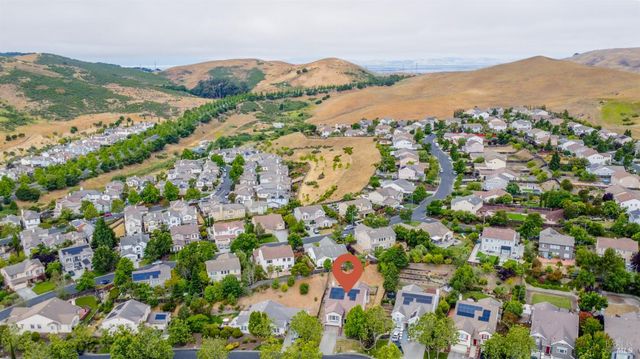 2743 Overlook Dr, Vallejo, CA 94591