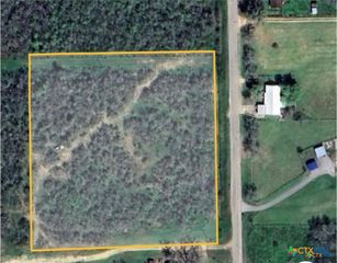 650 Mcknight Road, Seguin, TX 78155