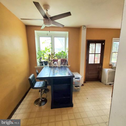 920 BEDFORD AVE, Darby, PA 19023