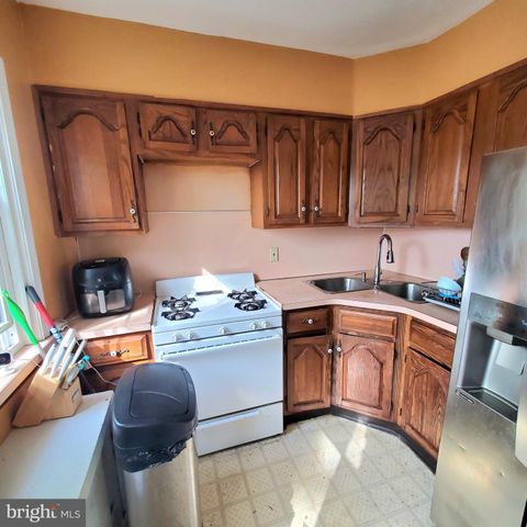 920 BEDFORD AVE, Darby, PA 19023