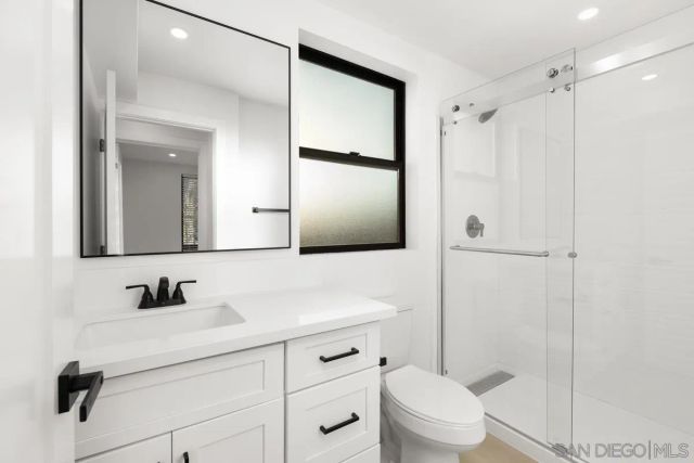 5727 Lauretta St, San Diego, CA 92110