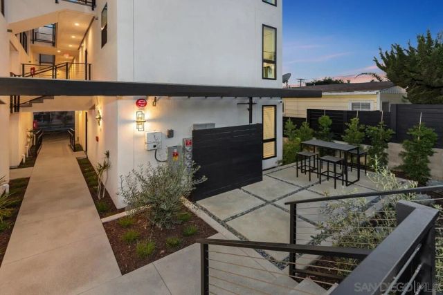 5727 Lauretta St, San Diego, CA 92110