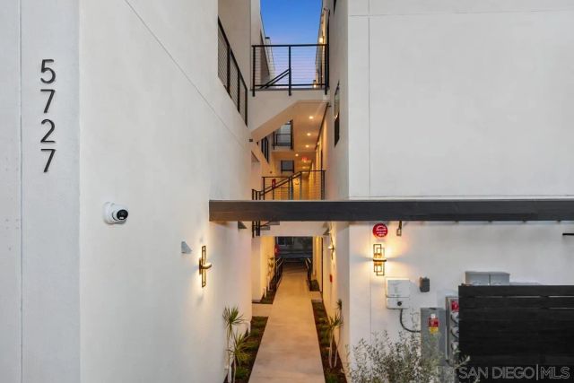 5727 Lauretta St, San Diego, CA 92110