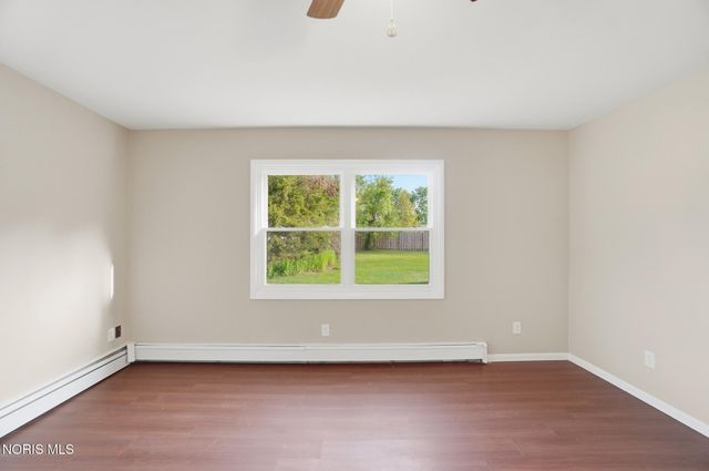 7964 Hill Avenue, Holland, OH 43528