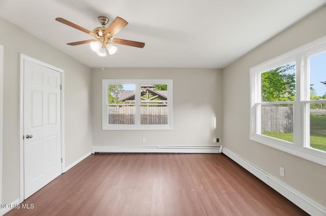 7964 Hill Avenue, Holland, OH 43528