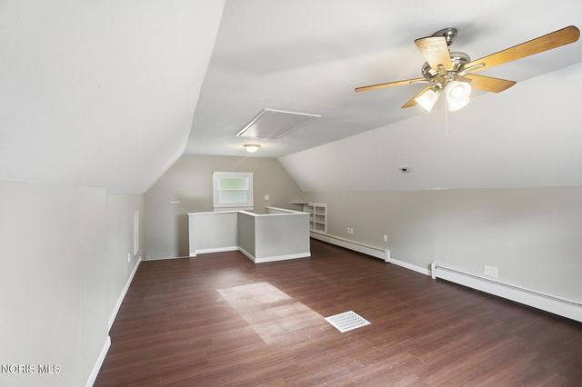 7964 Hill Avenue, Holland, OH 43528
