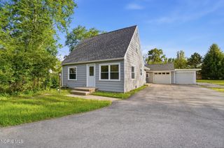 7964 Hill Avenue, Holland, OH 43528