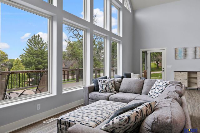 2607 Cedar Court, Plattsmouth, NE 68048