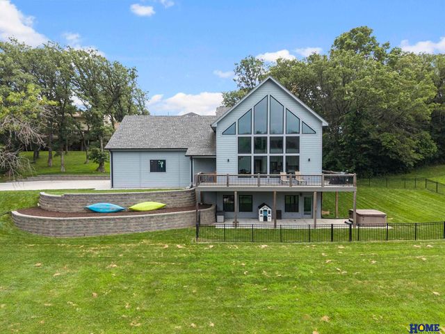 2607 Cedar Court, Plattsmouth, NE 68048