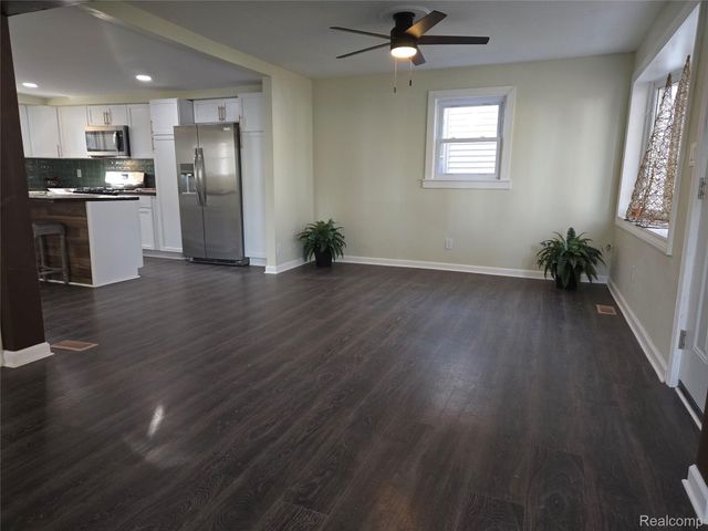 4125 Fifth Street, Frenchtown Township, MI 48166