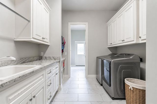 3600 Sea Ray Channel, Edmond, OK 73013