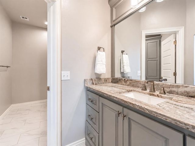 3600 Sea Ray Channel, Edmond, OK 73013