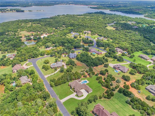 3600 Sea Ray Channel, Edmond, OK 73013