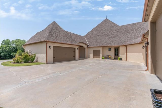 3600 Sea Ray Channel, Edmond, OK 73013